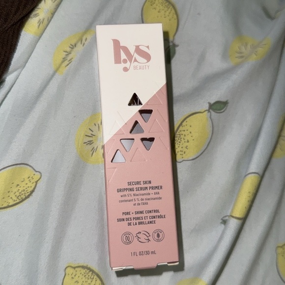 LYS BEAUTY Secure Skin Gripping Serum Primer - Picture 3 of 3